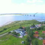 Brueckenblick 12 A * Fehmarnsund